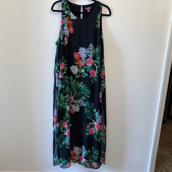 Vince Camuto Dresses & Skirts - Vince Camuto Maxi floral  dress